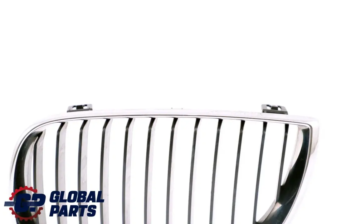 Lewa Kratka Gril Nerka Chrom do BMW E81 E87 LCI o numerze 51137128613 BMW E81 E87 LCI Lewa Kratka Gril Nerka Chrom - SKU 7128613 - Numer Części 51137128613
