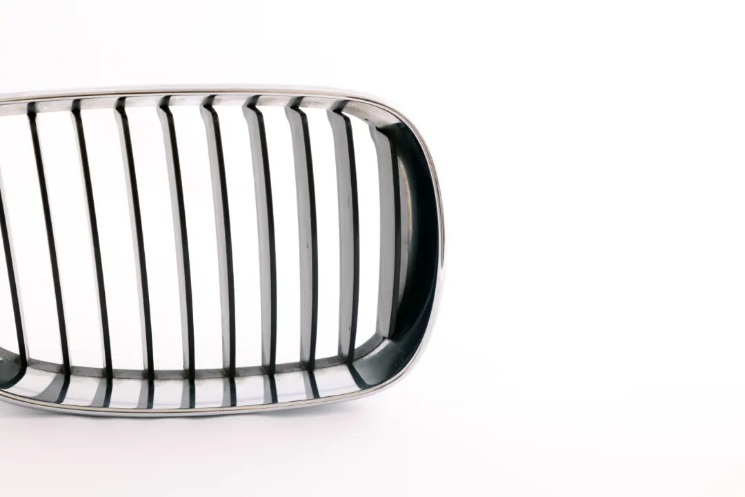 Front Right Trim Kidney Grille O/S Chrome BMW 1 Series E81 E87 E87N LCI - SKU 7128614 - Part number 7128614