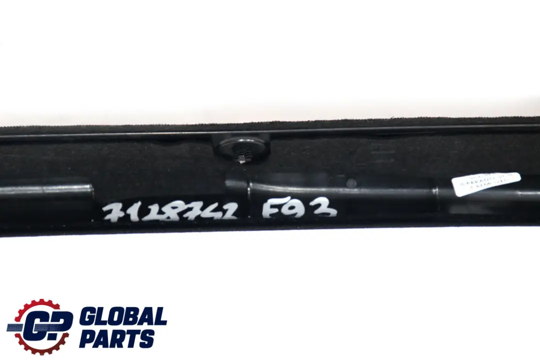 BMW E93 F33 Podsufitka Tył Tylna Osłona Dachu - SKU 7128742 - Numer Części 7128742