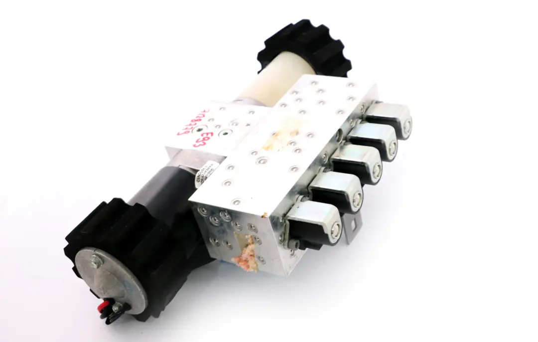 Unita Idraulica Aggregato Idraulico 7128780 per BMW E93 Cabrio con numero di parte 7128779 BMW E93 Cabrio Unita Idraulica Aggregato Idraulico 7128780 - SKU 7128779 - Numero di parte 7128779