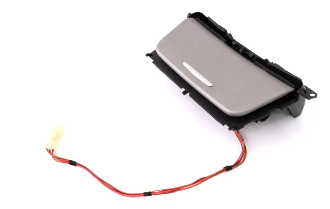 Aschenbecher Ablagefach Dekor Silber Titan Front 7078571 für BMW E87 mit Teilenummer 7129142 BMW E87 Aschenbecher Ablagefach Dekor Silber Titan Front 7078571 - SKU 7129142-13 - Teilenummer 7129142