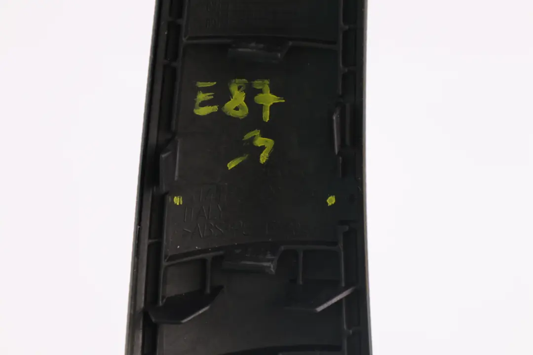 Trim Innentürgriffabdeckung Kodiak Silber vorne links hinten für BMW 1 eR E87 mit Teilenummer 7129259 BMW 1 eR E87 Trim Innentürgriffabdeckung Kodiak Silber vorne links hinten - SKU 7129259-3 - Teilenummer 7129259