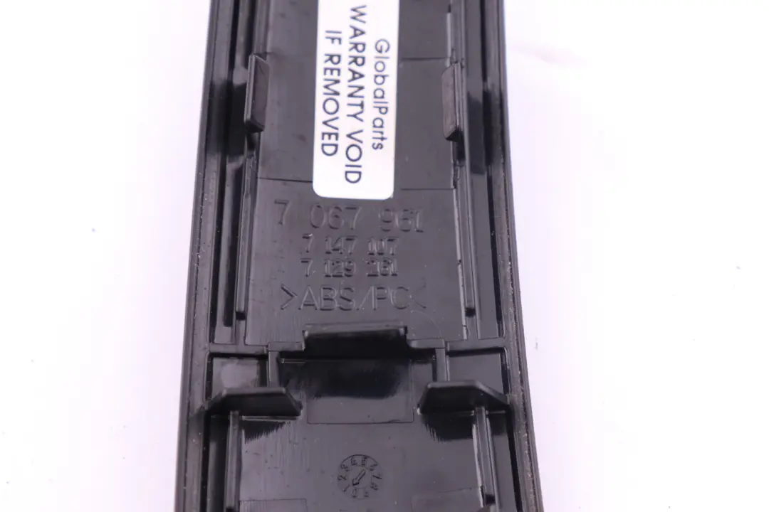 BMW 1 Series 8 E87 Trim Inner Door Handle Left Carbon Effect Gomera Black - SKU 7129261-8 - Part number 