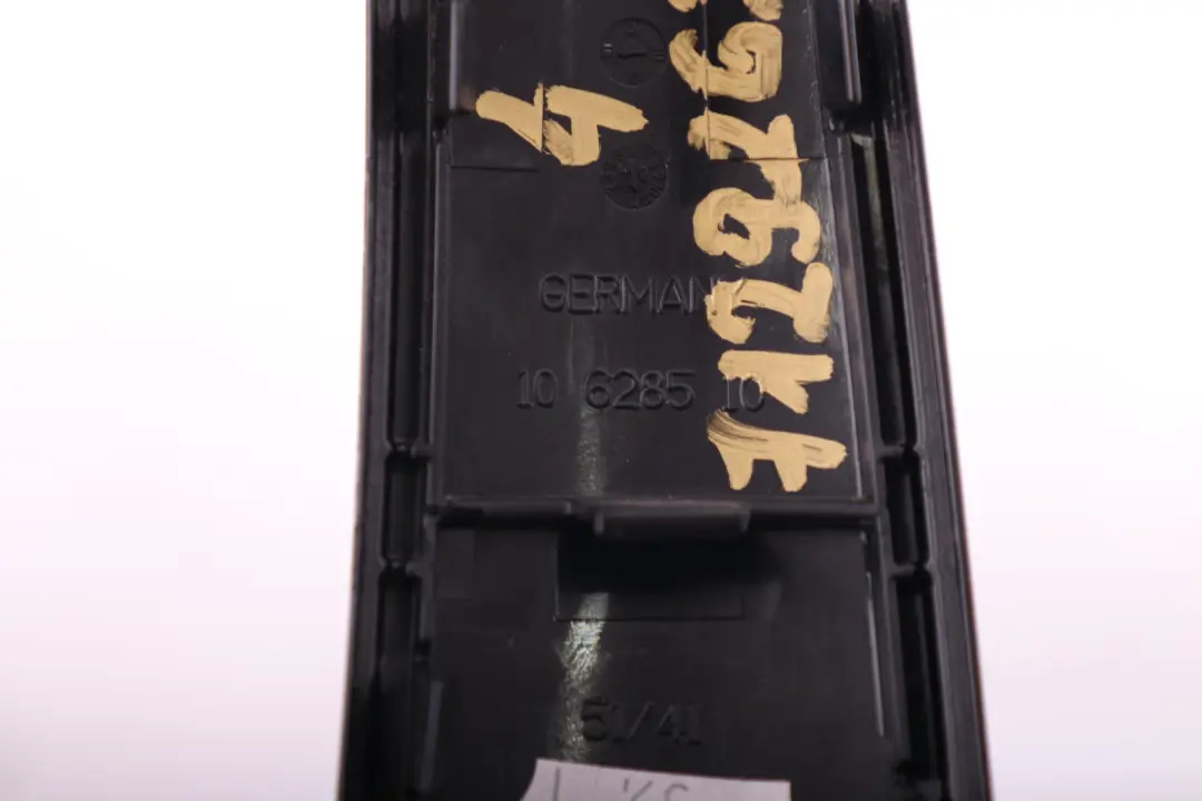 Trim Strip Inner Door Handle Gomera Black Right O/S to BMW 1 Series 4 E87 with Part number 7129262 BMW 1 Series 4 E87 Trim Strip Inner Door Handle Gomera Black Right O/S - SKU 7129262-4 - Part number 7129262