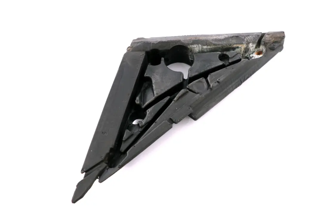Seal Outer Wing Mirror Left N/S Seal Triangle to BMW E87 with Part number 7129647 BMW E87 Seal Outer Wing Mirror Left N/S Seal Triangle - SKU 7129647 - Part number 7129647