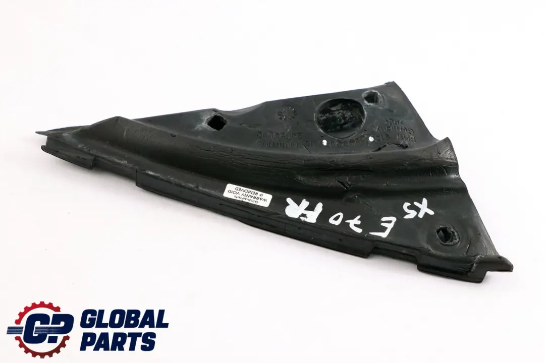 Uszczelka Trójkąt Lusterka Prawa do BMW X5 E70 o numerze 7129724 BMW X5 E70 Uszczelka Trójkąt Lusterka Prawa - SKU 7129724 - Numer Części 7129724