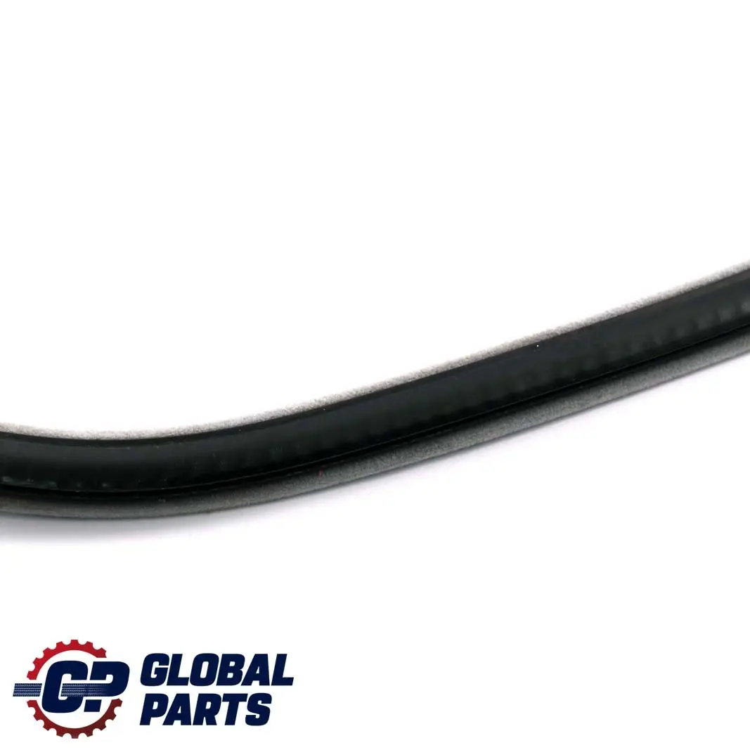 Listwa Uszczelniająca Szyberdachu Alaska Gray do BMW E81 E82 E87 o numerze 7129878 BMW E81 E82 E87 Listwa Uszczelniająca Szyberdachu Alaska Gray - SKU 7129878 - Numer Części 7129878