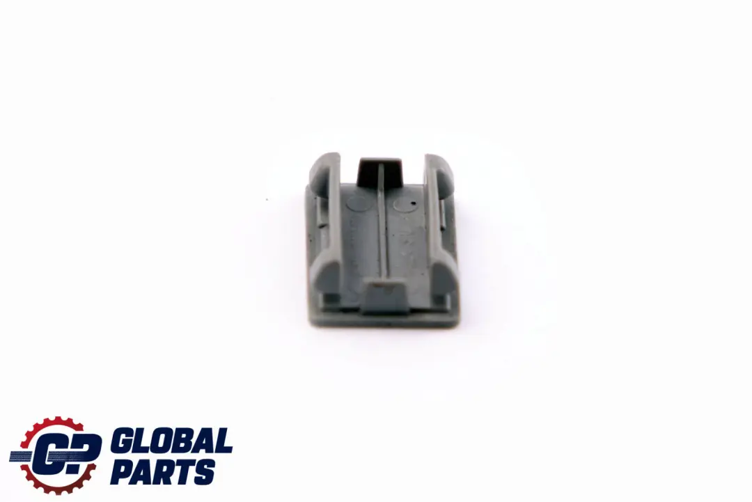 Button Trim Panel Leg Room Alaskagrau Grey to BMW 1 SERIES E81 E82 E87 E88 Cover with Part number 51487129940 BMW 1 SERIES E81 E82 E87 E88 Cover Button Trim Panel Leg Room Alaskagrau Grey - SKU 7129940-1 - Part number 51487129940