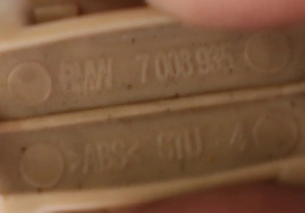 Leg Room Trim Panel Button Cover Beige to BMW 1 Series E81 E82 E87 E87N E88 with Part number 7008935 BMW 1 Series E81 E82 E87 E87N E88 Leg Room Trim Panel Button Cover Beige - SKU 7129940 - Part number 7008935