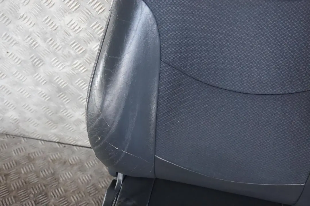 £BMW Mini Cooper R52 Cabrio Front Right O/S Cloth / Leather Seat Panther Black to with Part number 7130084 £BMW Mini Cooper R52 Cabrio Front Right O/S Cloth / Leather Seat Panther Black - SKU 7130084-1 - Part number 7130084