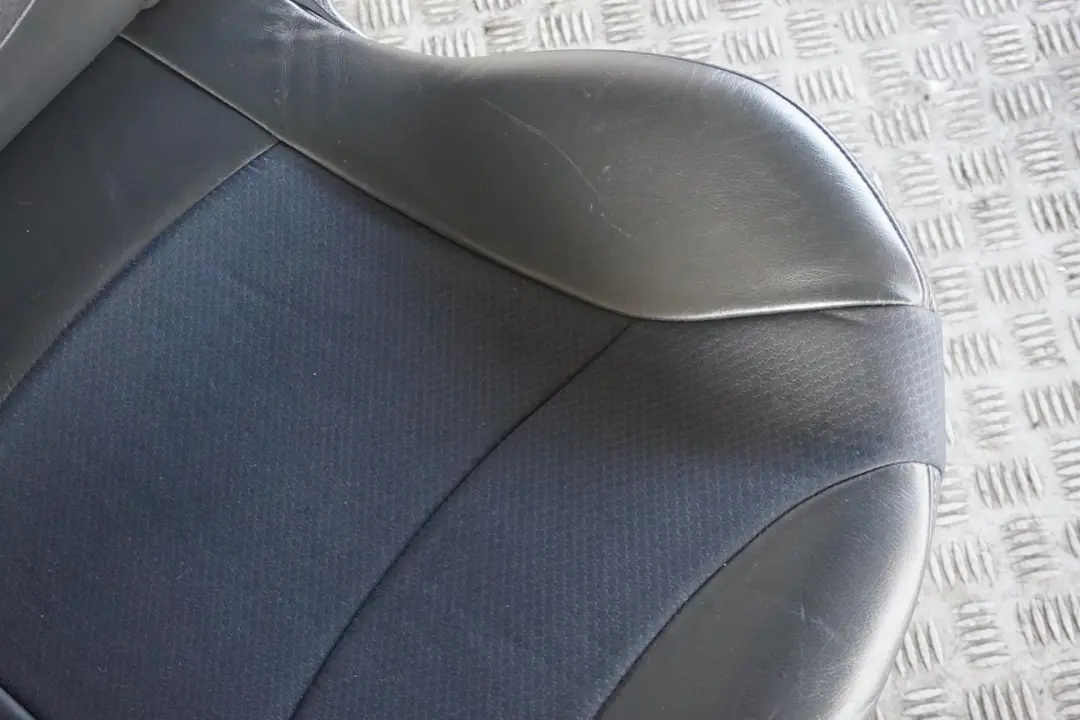  £BMW Mini Cooper R52 Cabrio Front Right O/S Cloth / Leather Seat Panther Black - SKU 7130084-1 - Part number 7130084