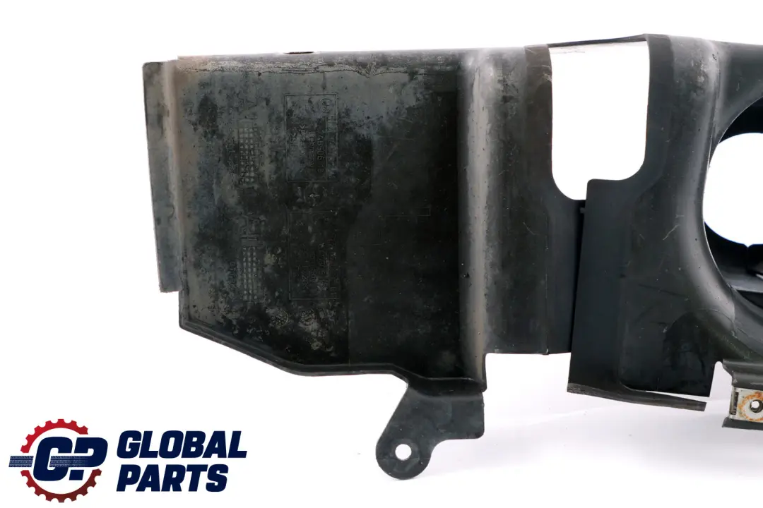 BMW E60 E61 E63 E64 Tapa del engranaje de la dirección izquierda Negro - SKU 7130331 - Número de pieza 7127251