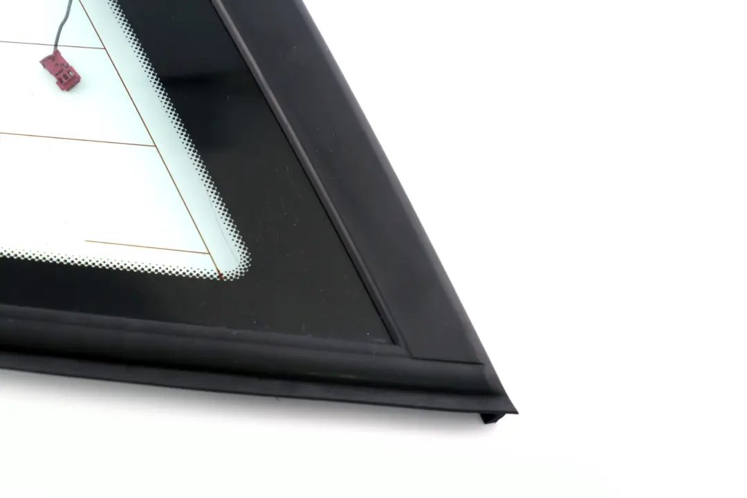 Green Side Window With Gasket Rear Left Glass N/S Chrome to BMW 3 Series E91 with Part number 7130367 BMW 3 Series E91 Green Side Window With Gasket Rear Left Glass N/S Chrome - SKU 7130367-1 - Part number 7130367