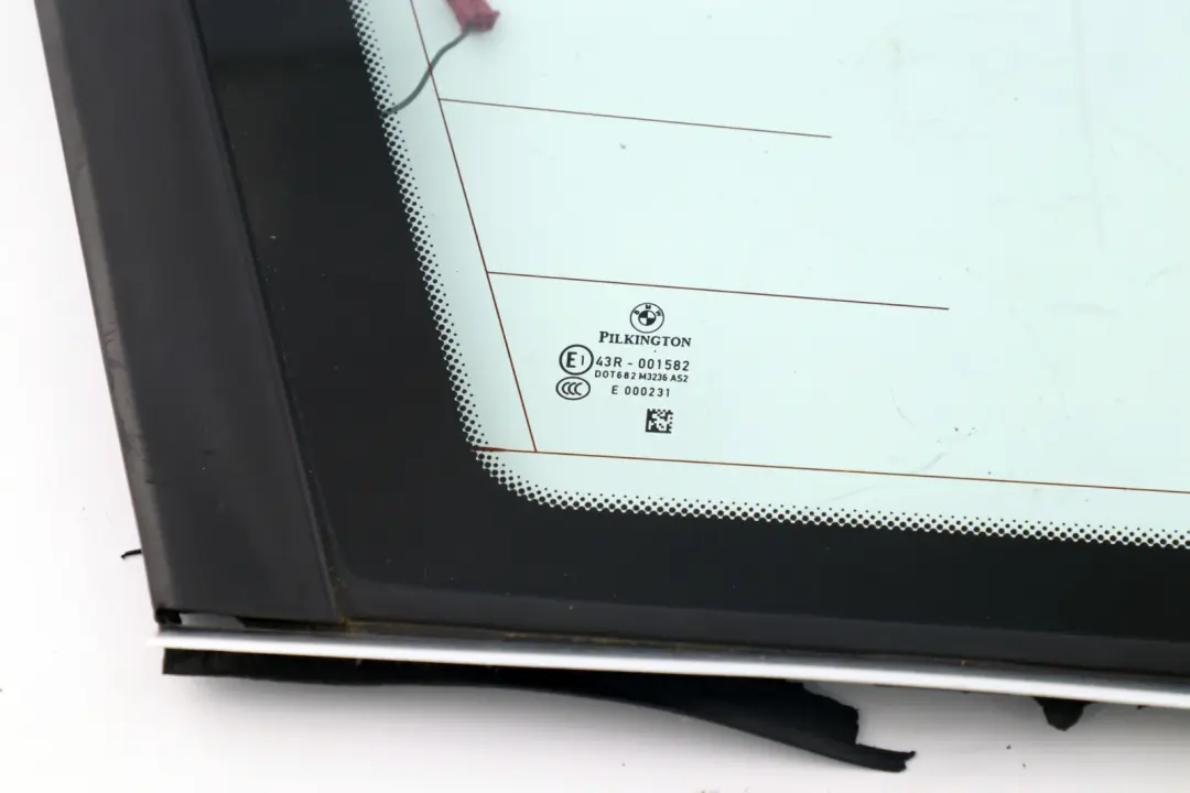 Green Side Window With Gasket Rear Left Glass N/S Chrome to BMW 3 Series E91 with Part number 7130367 BMW 3 Series E91 Green Side Window With Gasket Rear Left Glass N/S Chrome - SKU 7130367-1 - Part number 7130367