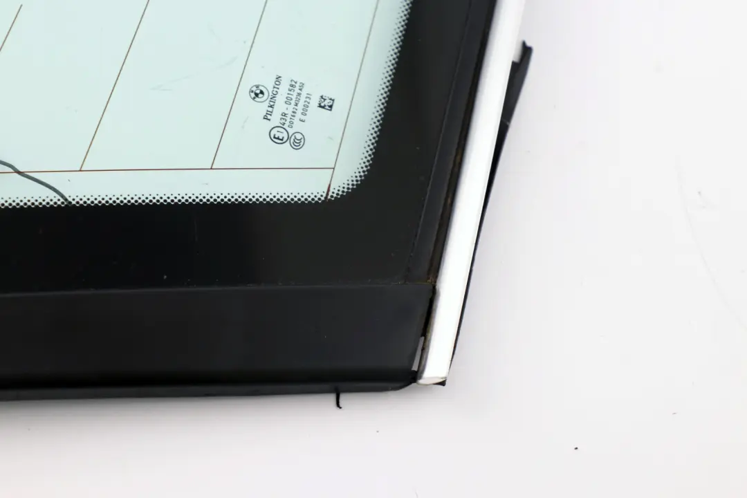 Green Side Window With Gasket Rear Left Glass N/S Chrome to BMW 3 Series E91 with Part number 7130367 BMW 3 Series E91 Green Side Window With Gasket Rear Left Glass N/S Chrome - SKU 7130367-1 - Part number 7130367