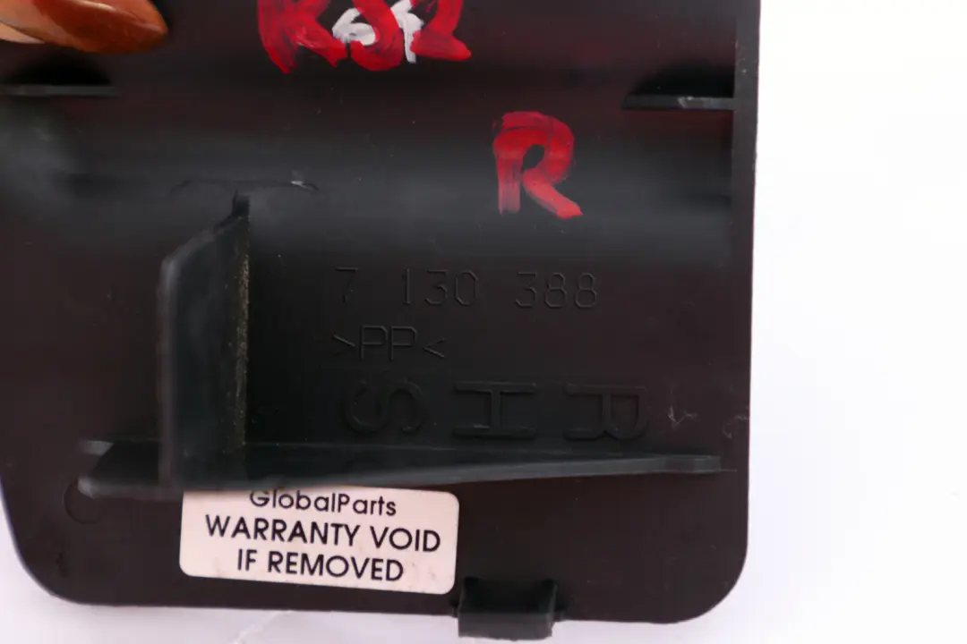 Blende Verkleidung Heckklappe Rechts für BMW Mini Cooper R52 mit Teilenummer 7130388 BMW Mini Cooper R52 Blende Verkleidung Heckklappe Rechts - SKU 7130388 - Teilenummer 7130388