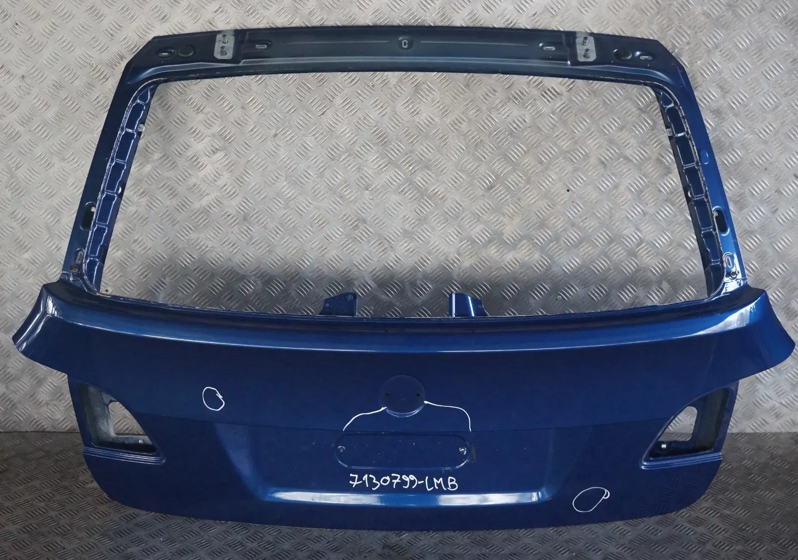 BMW 5 Series E61 Touring Tailgate Trunk Boot Lid Le Mans Blue Metallic - 381
