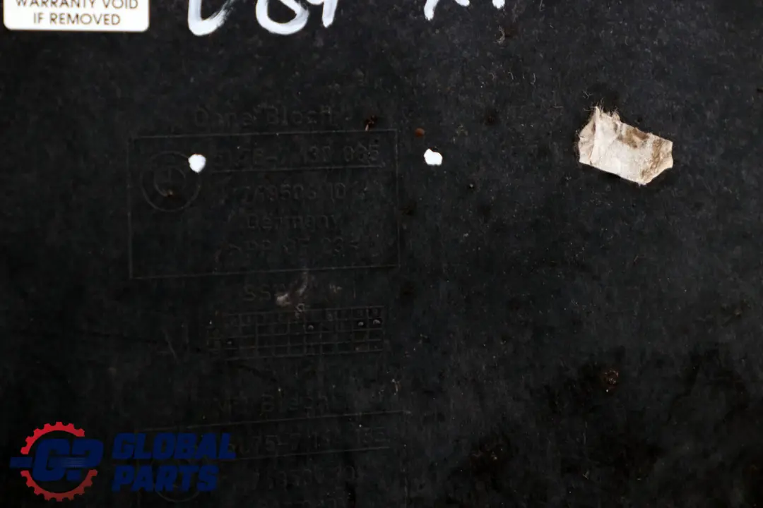 BMW X1 E84 Tylna Środkowa Osłona Nadwozia - SKU 7130885 - Numer Części 7130885