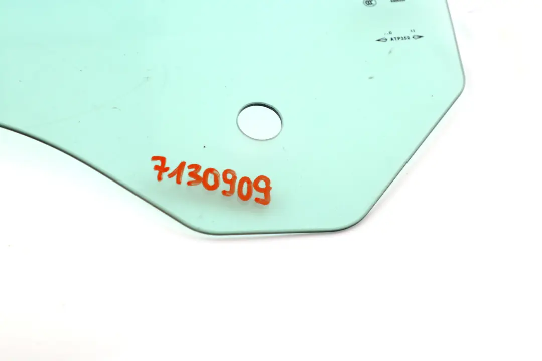 Ventana Lateral Delantera Izquierda AS2 Verde para Mini Cooper R50 R52 R53 con número de pieza 7130909 Mini Cooper R50 R52 R53 Ventana Lateral Delantera Izquierda AS2 Verde - SKU 7130909 - Número de pieza 7130909