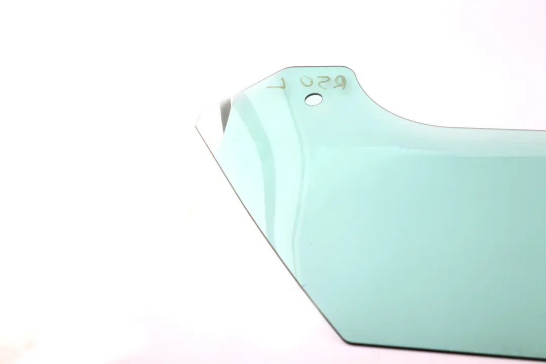 vetro del finestrino anteriore sinistro AS2 verde per Mini Cooper R50 R52 R53 con numero di parte 7130909 Mini Cooper R50 R52 R53 vetro del finestrino anteriore sinistro AS2 verde - SKU 7130909 - Numero di parte 7130909