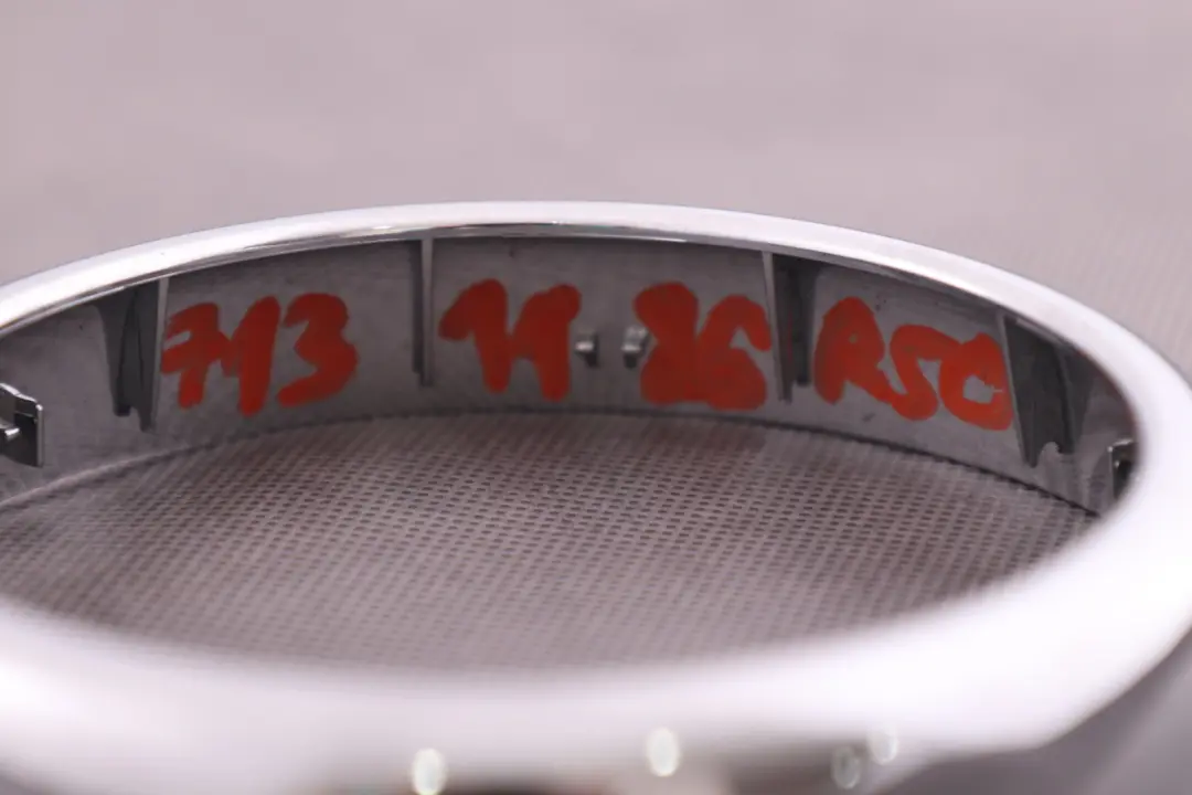 Console Centrale Bague garniture coffre chromee pour Mini Cooper R50 R52 R53 à propos du numéro de pièce 7131186 Mini Cooper R50 R52 R53 Console Centrale Bague garniture coffre chromee - SKU 7131186 - Numéro de pièce 7131186