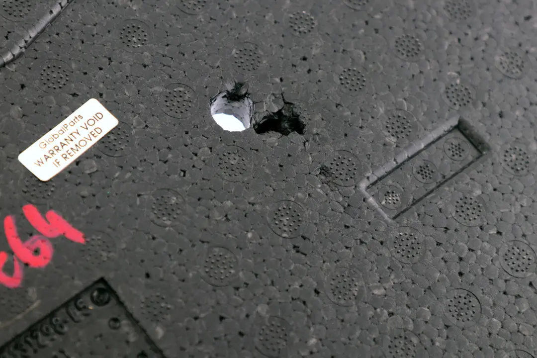 E64N LCI Pad Floor Carpet Luggage Compartment Boot to BMW 6 Series E64 with Part number 7131296 BMW 6 Series E64 E64N LCI Pad Floor Carpet Luggage Compartment Boot - SKU 7131296 - Part number 7131296