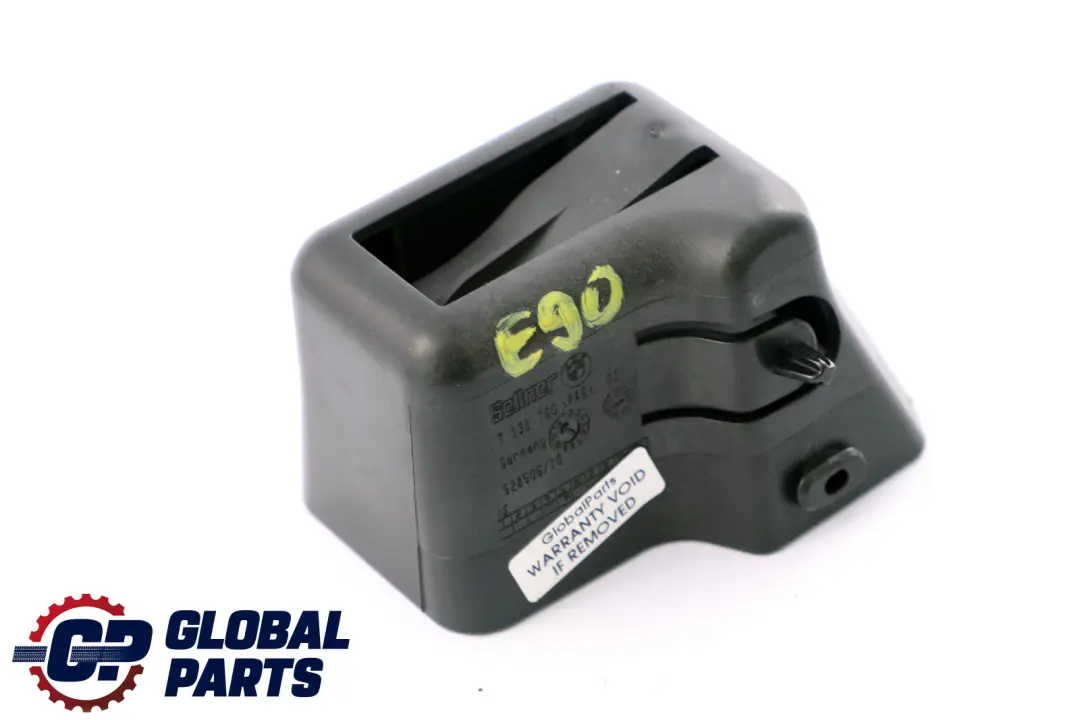 Halter Warndreieck Trennwand für BMW 3 er E90 E92 LCI mit Teilenummer 7131760 BMW 3 er E90 E92 LCI Halter Warndreieck Trennwand - SKU 7131760 - Teilenummer 7131760