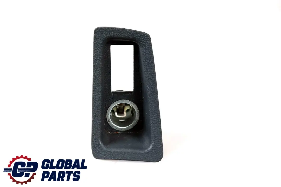 Cache Prise Allume-Cigare Console Centrale 5116 pour BMW E87 à propos du numéro de pièce 51167132049 BMW E87 Cache Prise Allume-Cigare Console Centrale 5116 - SKU 7132049 - Numéro de pièce 51167132049