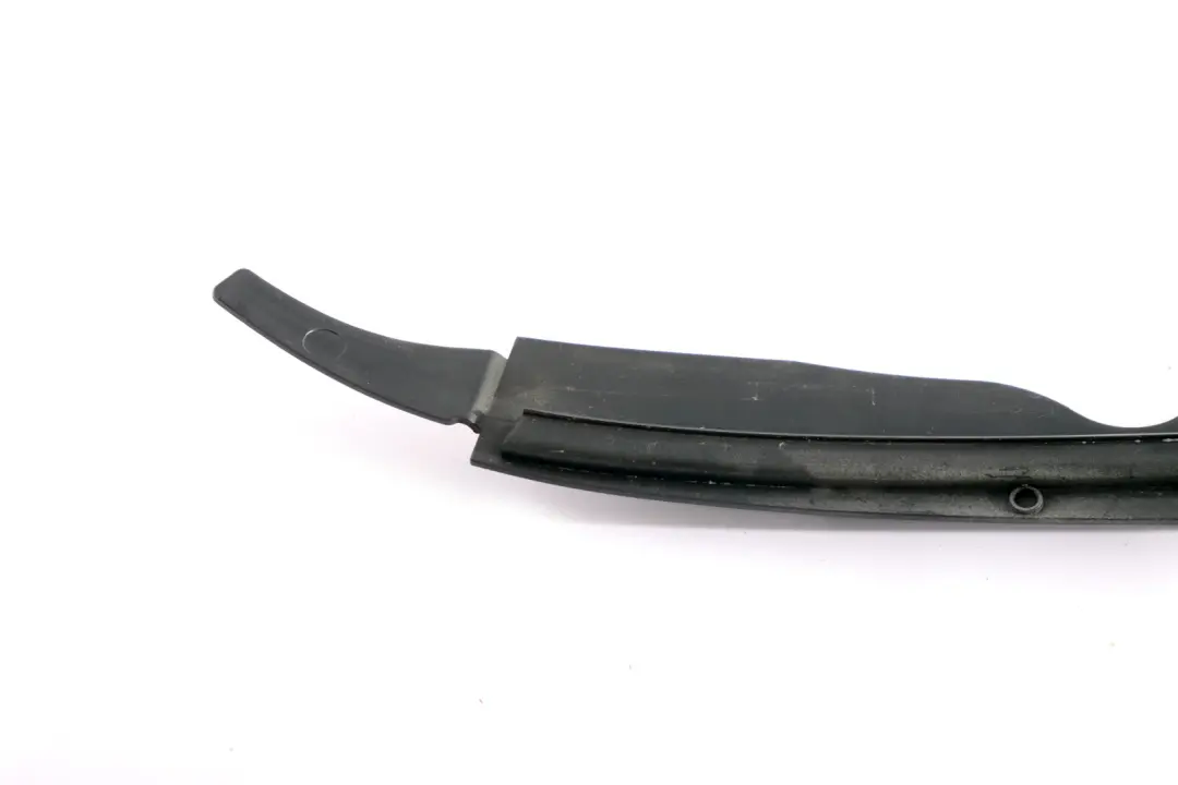 W17 R50 Seal Engine Bonnet Hood Gasket Front Left N/S to Mini D with Part number 7132309 Mini D W17 R50 Seal Engine Bonnet Hood Gasket Front Left N/S - SKU 7132309 - Part number 7132309