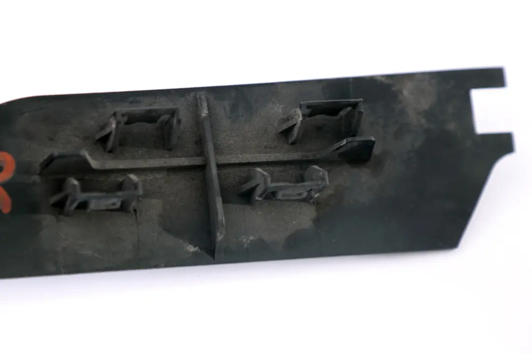 Träger Dichtung Frontklappe Vorne Rechts für Mini Cooper R50 mit Teilenummer 7132310 Mini Cooper R50 Träger Dichtung Frontklappe Vorne Rechts - SKU 7132310 - Teilenummer 7132310