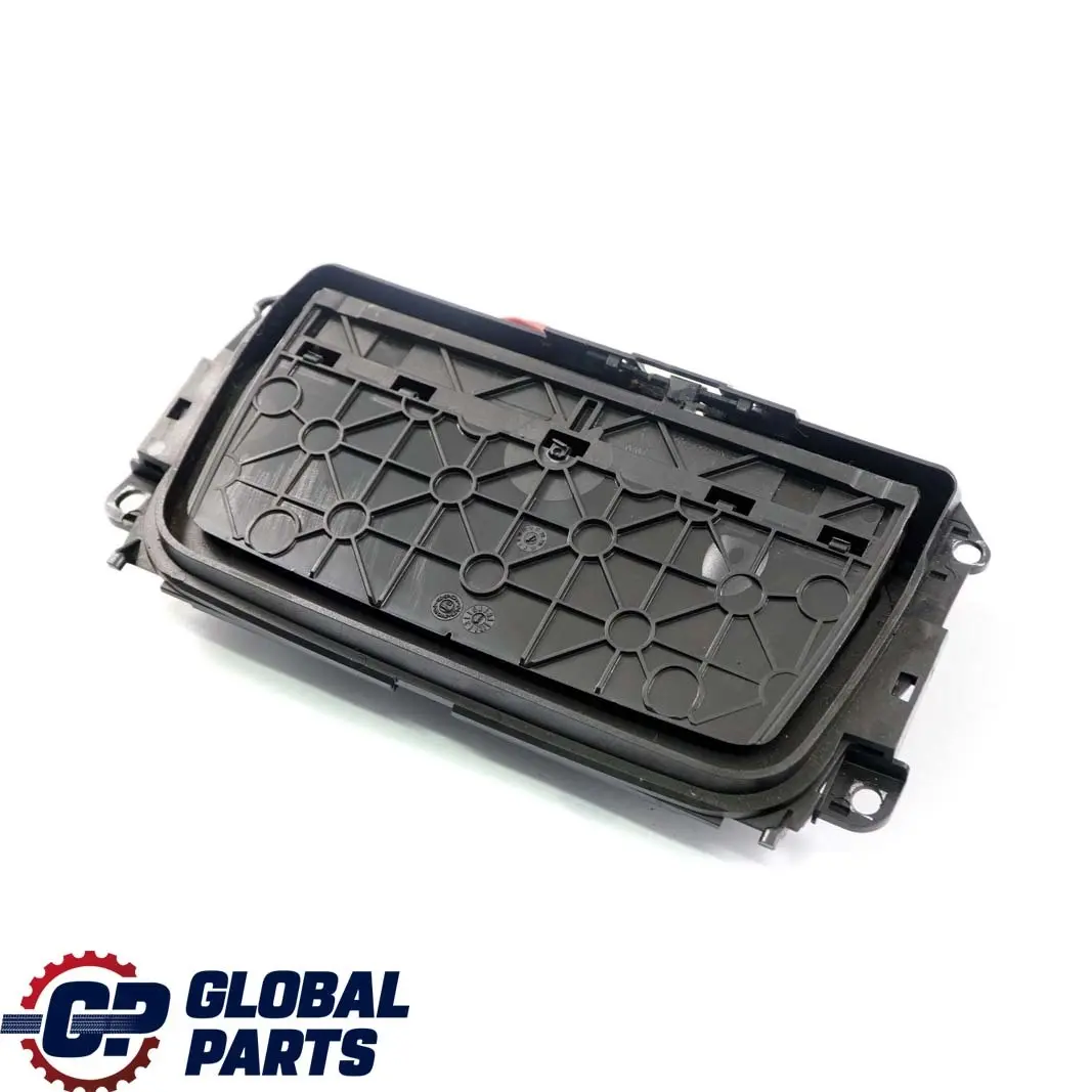 Cenicero De La Consola Central Delantera para BMW E90 E91 E93 con número de pieza 7078571 BMW E90 E91 E93 Cenicero De La Consola Central Delantera - SKU 7132380 - Número de pieza 7078571