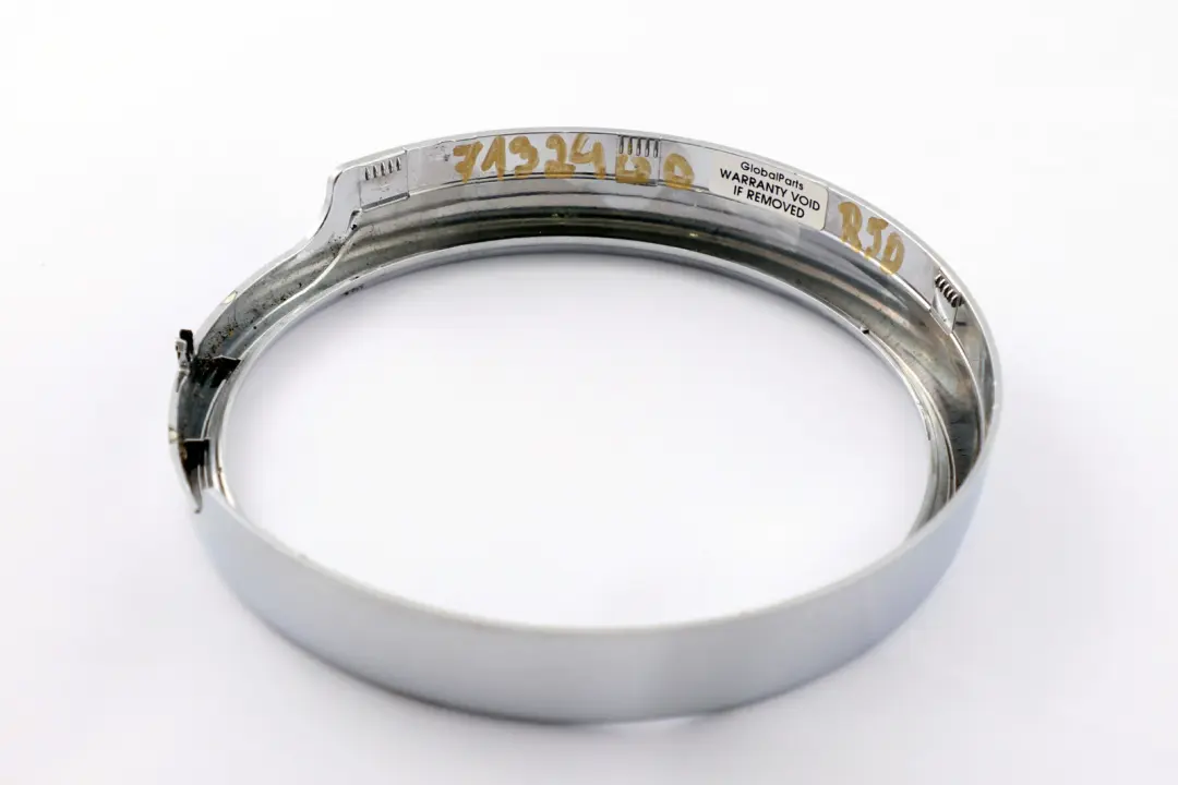 Zierring Chrome Instrumententafel für Mini Cooper One R50 R52 R53 mit Teilenummer 7132400 Mini Cooper One R50 R52 R53 Zierring Chrome Instrumententafel - SKU 7132400 - Teilenummer 7132400