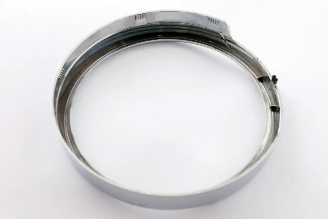 Zierring Chrome Instrumententafel für Mini Cooper One R50 R52 R53 mit Teilenummer 7132400 Mini Cooper One R50 R52 R53 Zierring Chrome Instrumententafel - SKU 7132400 - Teilenummer 7132400