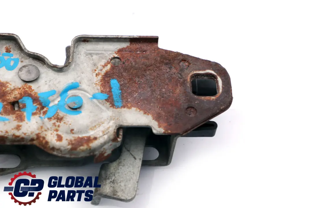 Capot Rabat Serrure Droite 5123 pour Mini R50 à propos du numéro de pièce 7132756 Mini R50 Capot Rabat Serrure Droite 5123 - SKU 7132756-1 - Numéro de pièce 7132756