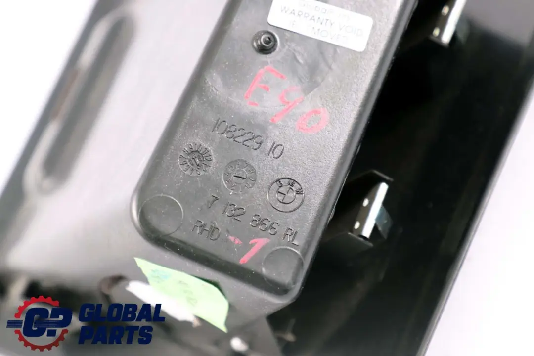 BMW E90 E91 E92 E93 LCI Scatola pieghevole lato guida Parte nera - SKU 7132866-1 - Numero di parte 7132866