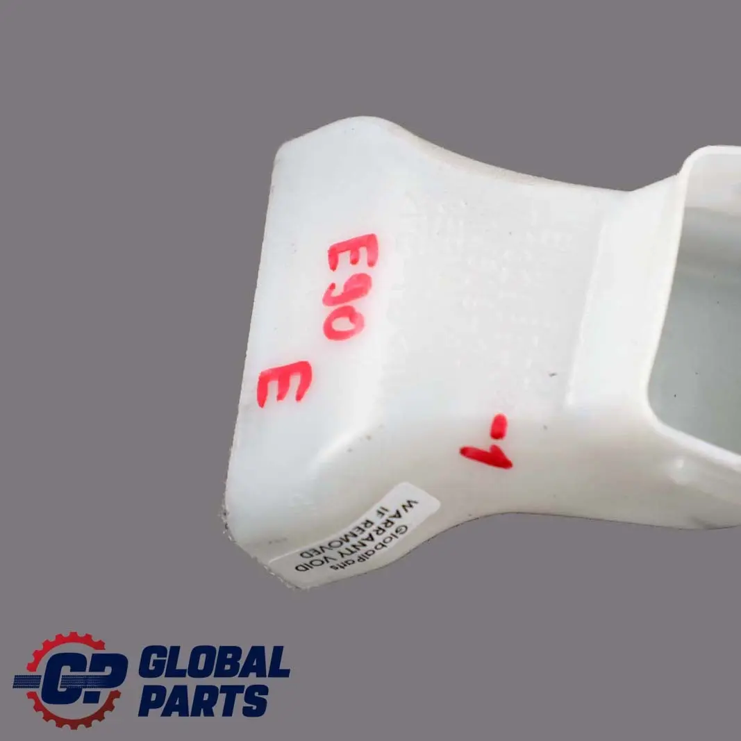 Conducto Calefactor Piso Derecho Blanco para BMW E90 E91 E92 E93 1 con número de pieza 7132868 BMW E90 E91 E92 E93 1 Conducto Calefactor Piso Derecho Blanco - SKU 7132868-1 - Número de pieza 7132868