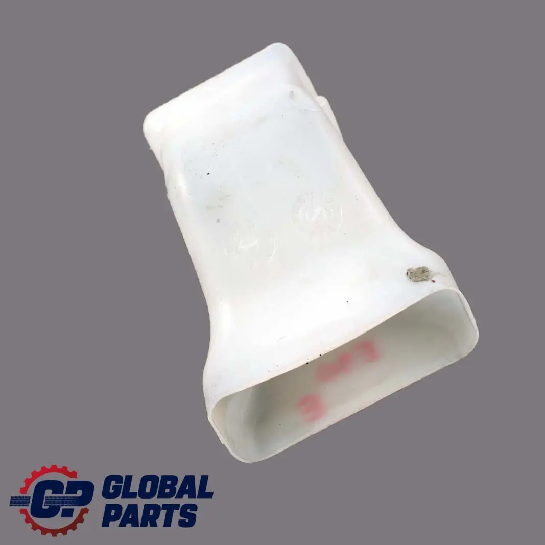 Conducto Calefactor Piso Derecho Blanco para BMW E90 E91 E92 E93 1 con número de pieza 7132868 BMW E90 E91 E92 E93 1 Conducto Calefactor Piso Derecho Blanco - SKU 7132868-1 - Número de pieza 7132868