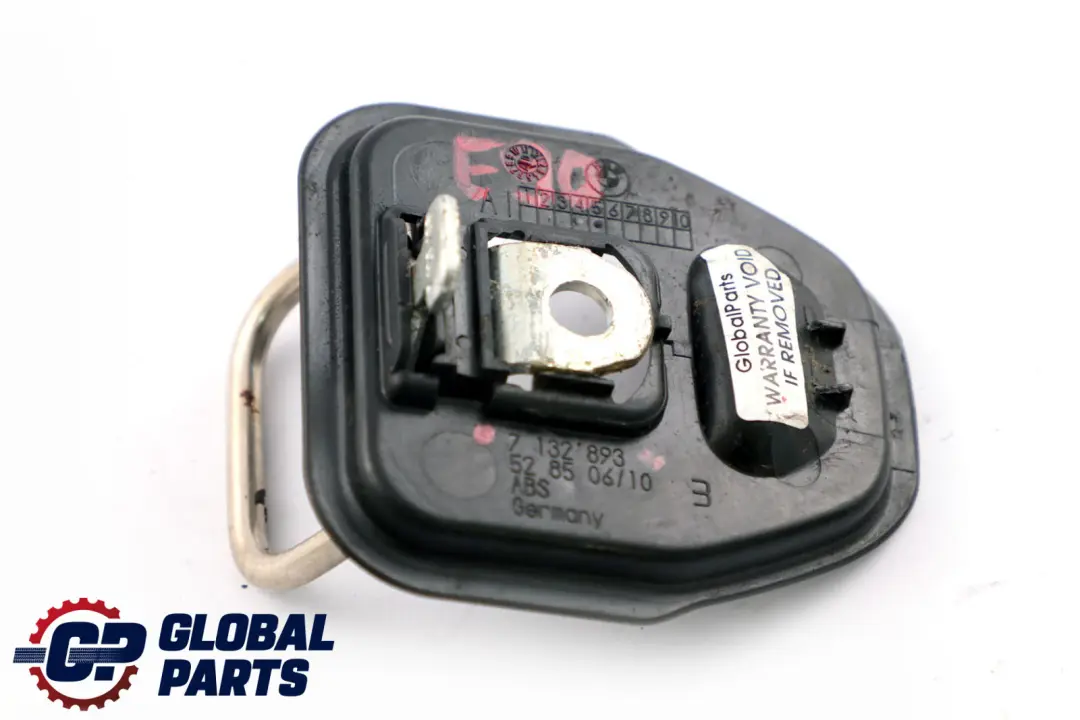 osłona ucha mocującego bagażnika do BMW E81 E87 E90 o numerze 7132893 BMW E81 E87 E90 osłona ucha mocującego bagażnika - SKU 7132893 - Numer Części 7132893