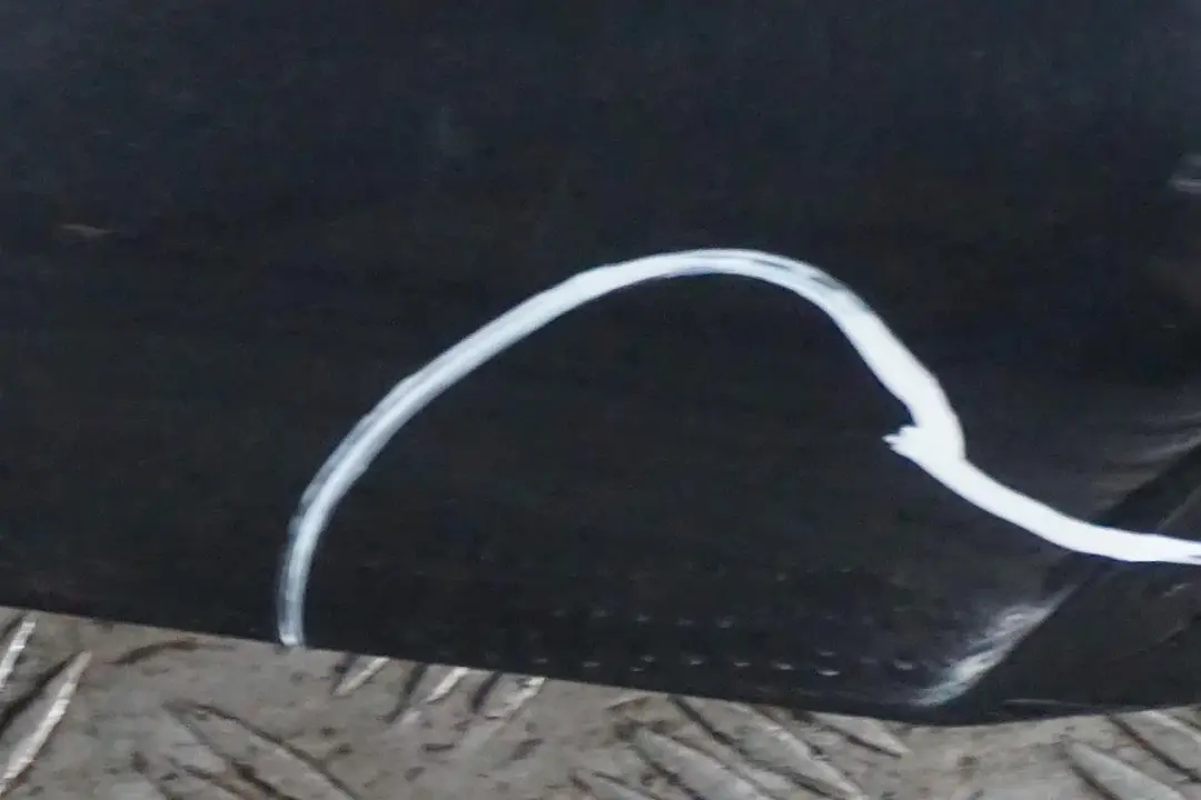 Seitenwand Vorne Links Kotflügel Black Sapphire für BMW 1 er 9 E81 E82 E87 E88 mit Teilenummer 7133227 BMW 1 er 9 E81 E82 E87 E88 Seitenwand Vorne Links Kotflügel Black Sapphire - SKU 7133227-BS9 - Teilenummer 7133227