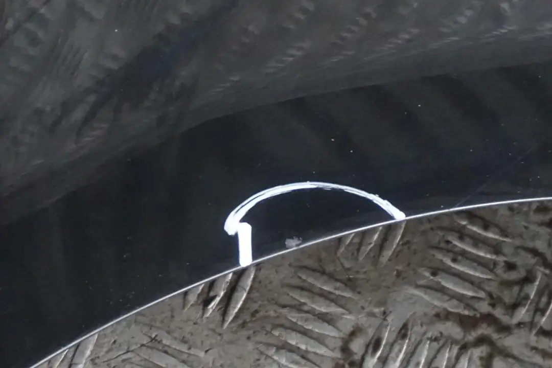 Seitenwand Vorne Links Kotflügel Black Sapphire für BMW 1 er 9 E81 E82 E87 E88 mit Teilenummer 7133227 BMW 1 er 9 E81 E82 E87 E88 Seitenwand Vorne Links Kotflügel Black Sapphire - SKU 7133227-BS9 - Teilenummer 7133227