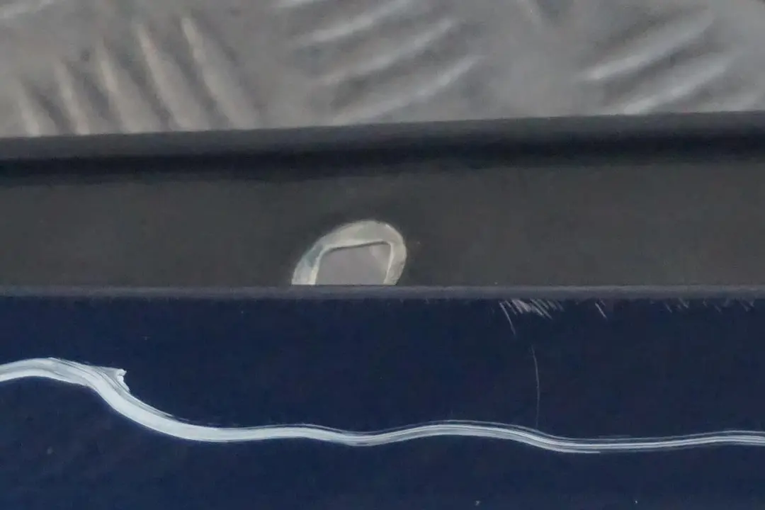 Side Panel Wing Fender Front Left N/S Tiefseeblau Blue A76 to BMW 1 Series E81 E87 with Part number 7133227 BMW 1 Series E81 E87 Side Panel Wing Fender Front Left N/S Tiefseeblau Blue A76 - SKU 7133227-DSB - Part number 7133227