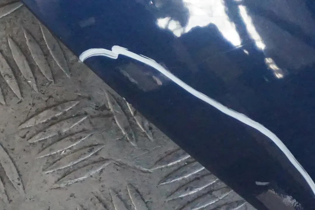 Side Panel Wing Fender Front Left N/S Tiefseeblau Blue A76 to BMW 1 Series E81 E87 with Part number 7133227 BMW 1 Series E81 E87 Side Panel Wing Fender Front Left N/S Tiefseeblau Blue A76 - SKU 7133227-DSB - Part number 7133227