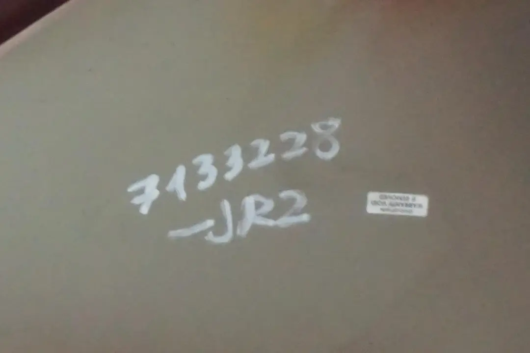 Fahrerseite Seitenwand vorne rechts Kotflügel Japanrot Ro für BMW 1 E81 E82 E87 E88 mit Teilenummer 7133228 BMW 1 E81 E82 E87 E88 Fahrerseite Seitenwand vorne rechts Kotflügel Japanrot Ro - SKU 7133228-JR2 - Teilenummer 7133228
