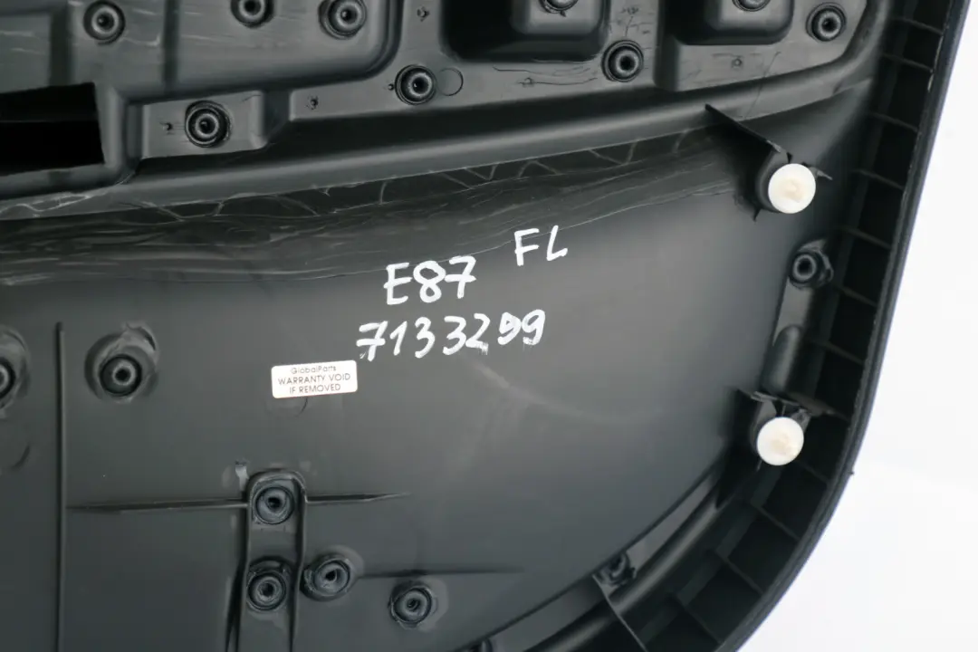 BMW E87 Pannello Porta Davanti SX Porta Anteriore Sinistra Nero - SKU 7133299 - Numero di parte 7133299