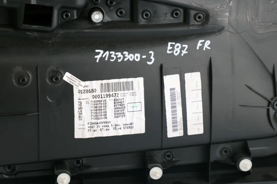 Delantero Derecho Interior Panel Tarjeta Puerta Negro Folienteil para BMW E87 3 con número de pieza 7133300 BMW E87 3 Delantero Derecho Interior Panel Tarjeta Puerta Negro Folienteil - SKU 7133300-3 - Número de pieza 7133300