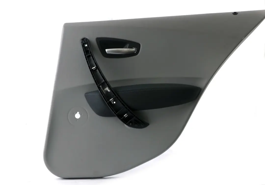 Garniture de Porte Arriere Droite Gris Alaska Gris pour BMW 1 Serie E87 à propos du numéro de pièce 7133354 BMW 1 Serie E87 Garniture de Porte Arriere Droite Gris Alaska Gris - SKU 7133354 - Numéro de pièce 7133354