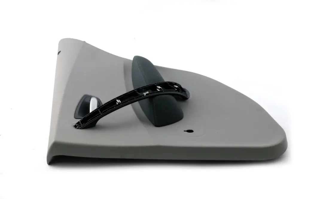 Garniture de Porte Arriere Droite Gris Alaska Gris pour BMW 1 Serie E87 à propos du numéro de pièce 7133354 BMW 1 Serie E87 Garniture de Porte Arriere Droite Gris Alaska Gris - SKU 7133354 - Numéro de pièce 7133354