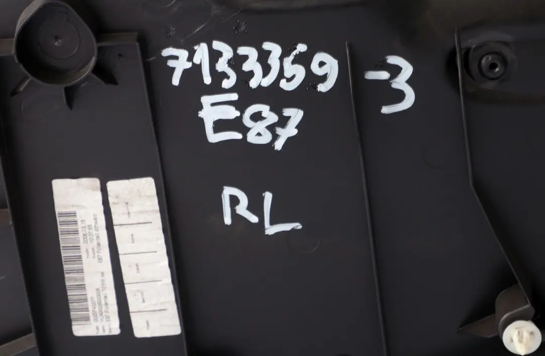 BMW E87 Tapicerka boczek drzwi lewy tył tylny - SKU 7133359-3 - Numer Części 7133359