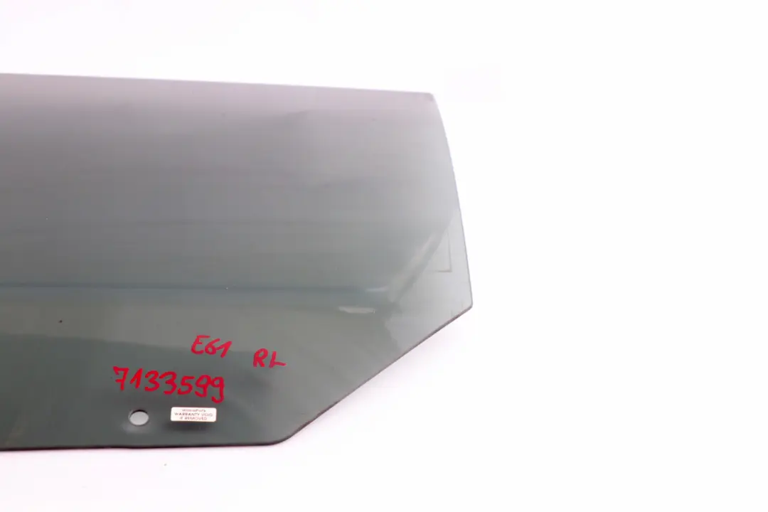 Vitre Latérale Verte Porte Arrière Gauche AS3 pour BMW E61 Touring Estate à propos du numéro de pièce 7133599 BMW E61 Touring Estate Vitre Latérale Verte Porte Arrière Gauche AS3 - SKU 7133599 - Numéro de pièce 7133599