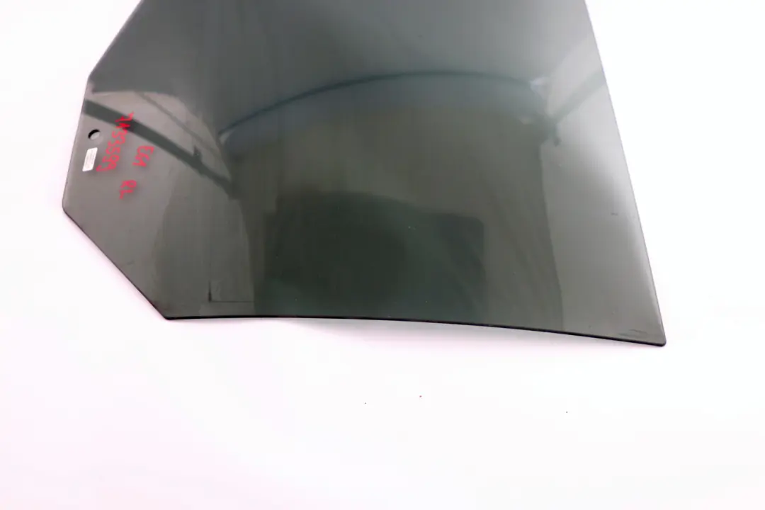 Ventana Lateral Verde Vidrio Puerta Trasera Izquierda AS3 para BMW E61 Touring Estate con número de pieza 7133599 BMW E61 Touring Estate Ventana Lateral Verde Vidrio Puerta Trasera Izquierda AS3 - SKU 7133599 - Número de pieza 7133599